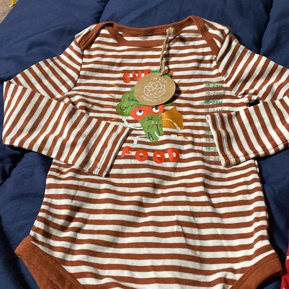 Two 18-24 Month Rompers - Picture 4 of 13